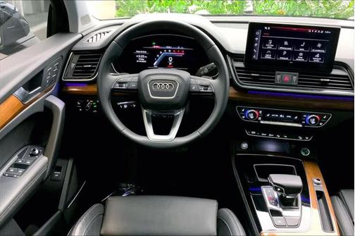 2024 Audi Q5 Prestige 40 TFSI quattro S tronic