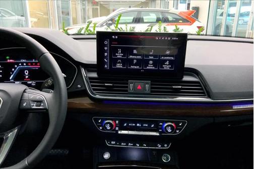2024 Audi Q5 Prestige 40 TFSI quattro S tronic