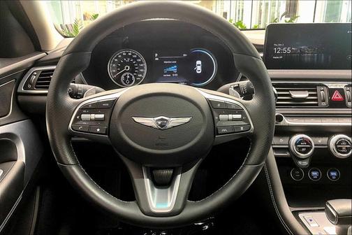 2023 Genesis G70 2.0T RWD