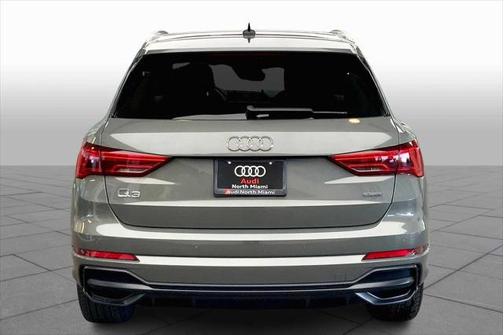2022 Audi Q3 45 S line Premium