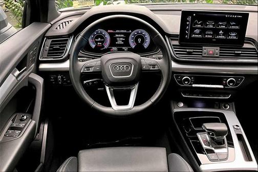 2025 Audi Q5 45 S line Premium