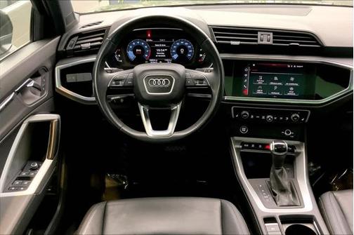 2022 Audi Q3 45 S line Premium
