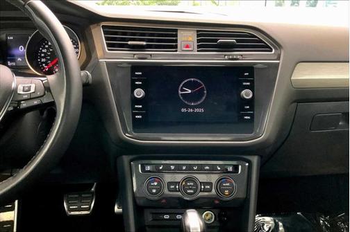 2021 Volkswagen Tiguan 2.0T SE R-Line Black