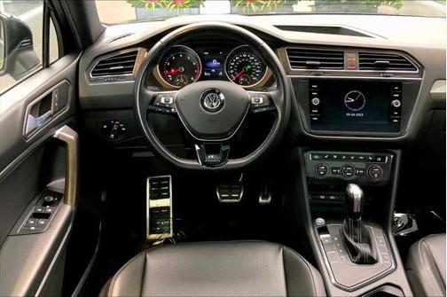 2021 Volkswagen Tiguan 2.0T SE R-Line Black