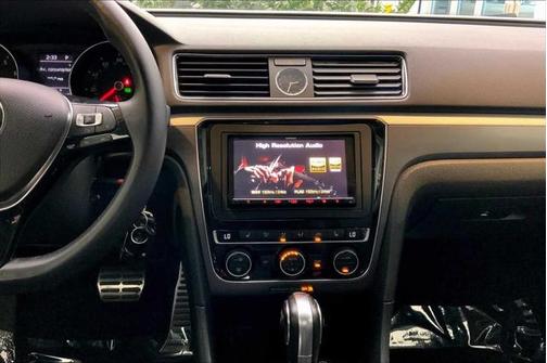 2017 Volkswagen Passat 1.8T R-Line w/Comfort
