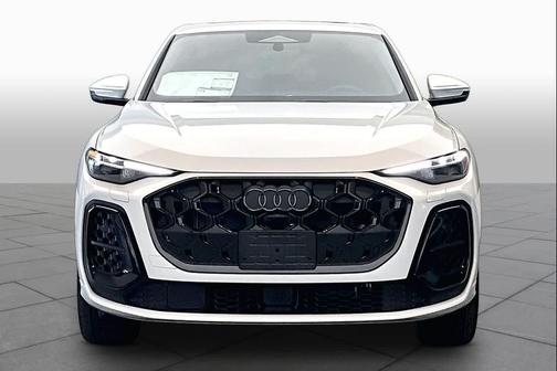 Glacier White m 2026 Audi Q5 Sportback Premium Plus TFSI quattro S tronic