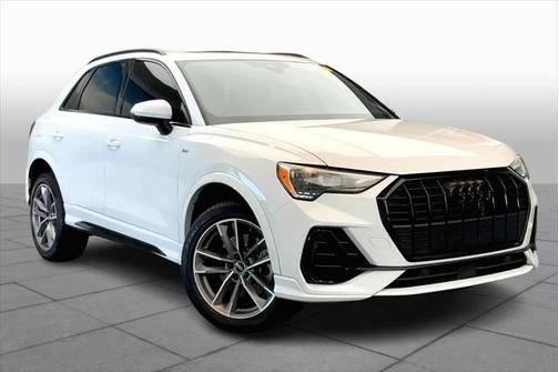 2022 Audi Q3 45 S line Premium