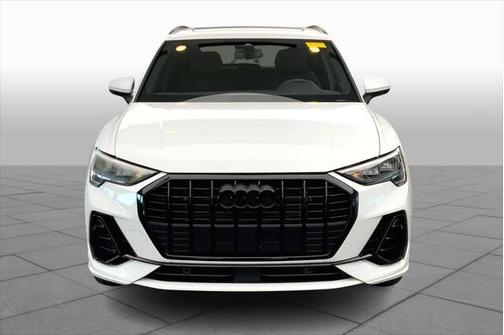 2022 Audi Q3 45 S line Premium