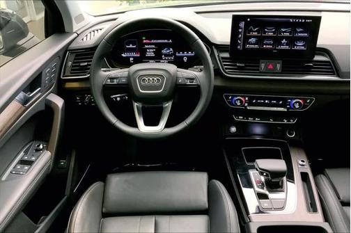 2024 Audi Q5 45 S line Premium Plus