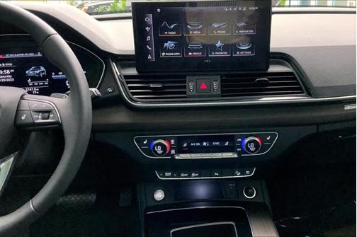 2024 Audi Q5 45 S line Premium Plus