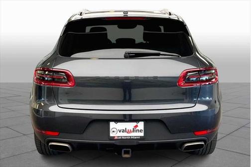 2018 Porsche Macan Base