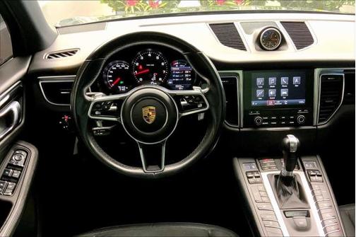 2018 Porsche Macan Base