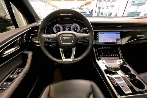 2024 Audi Q7 45 Premium Plus