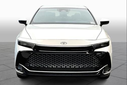 2025 Toyota Crown XLE