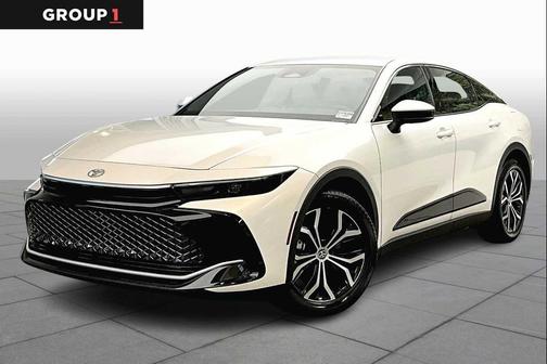 2025 Toyota Crown XLE