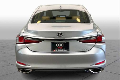 2023 Lexus ES 350 Base