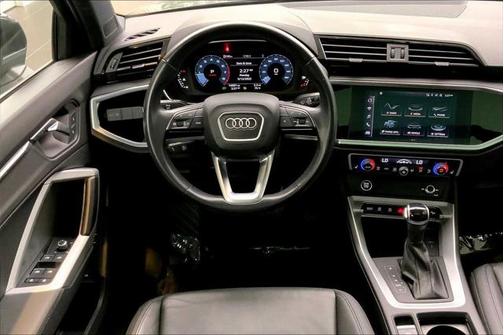 2022 Audi Q3 40 Premium