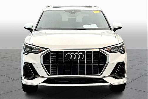 2022 Audi Q3 45 S line Premium