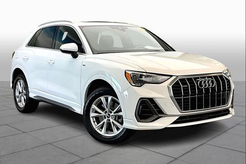 2022 Audi Q3 45 S line Premium