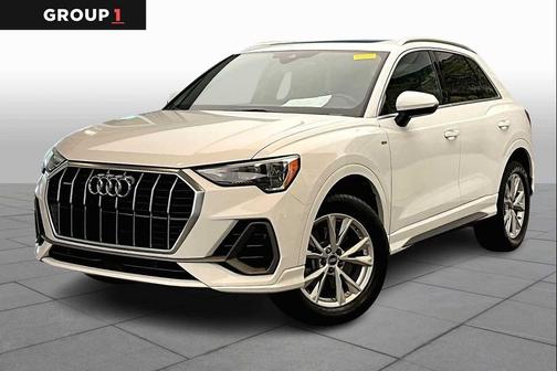 2022 Audi Q3 45 S line Premium