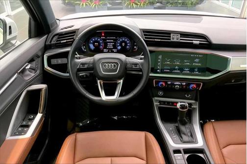 2023 Audi Q3 45 S line Premium Plus
