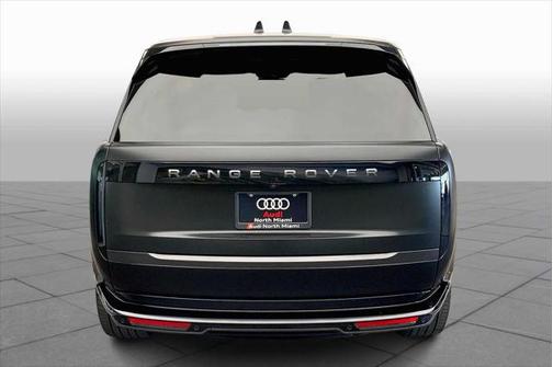 2025 Land Rover Range Rover P530 Autobiography