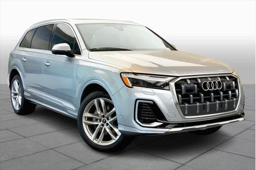 2025 Audi Q7 55 Premium Plus