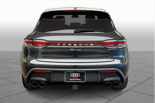 2024 Porsche Macan Base
