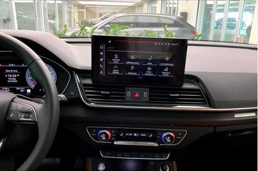 2025 Audi Q5 45 S line Premium Plus