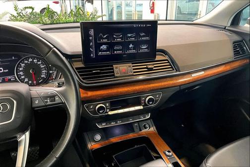 2022 Audi Q5 45 S line Premium