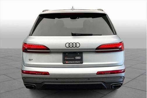 2025 Audi Q7 45 Premium Plus
