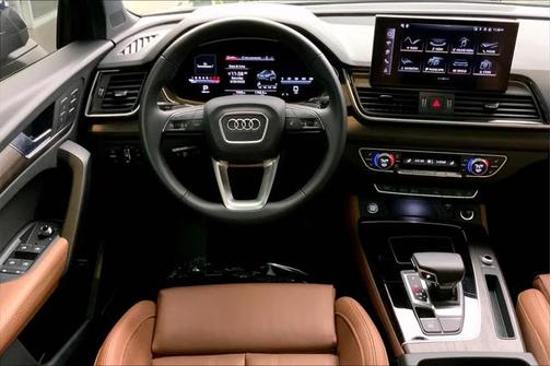 2024 Audi Q5 40 Premium Plus