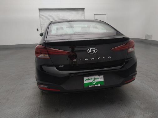 2020 Hyundai ELANTRA SE