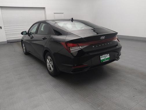 2023 Hyundai ELANTRA SE