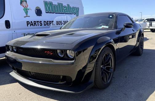 Pitch Black Clearcoat 2022 Dodge Challenger R/T Scat Pack Widebody