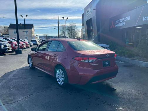 Barcelona Red Metallic 2021 Toyota Corolla LE