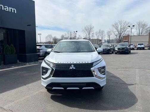 White Diamond 2026 Mitsubishi Eclipse Cross SEL
