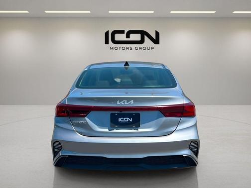 Steel Gray 2024 Kia Forte LXS