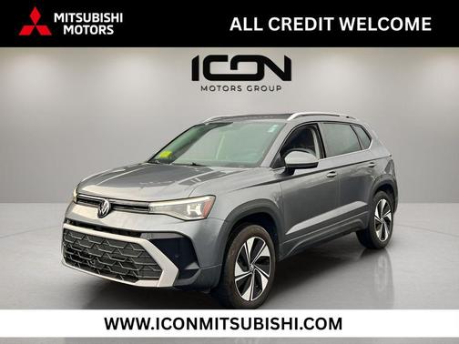 Platinum Gray Metallic 2025 Volkswagen Taos 1.5T SE