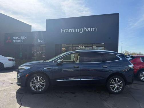 2023 Buick Enclave Essence AWD
