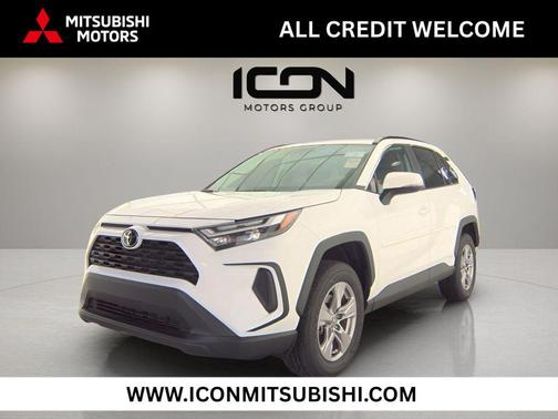 Ice Cap 2025 Toyota RAV4 Hybrid XLE