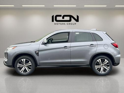 Mercury Gray Metallic 2026 Mitsubishi Outlander Sport 2.0 ES
