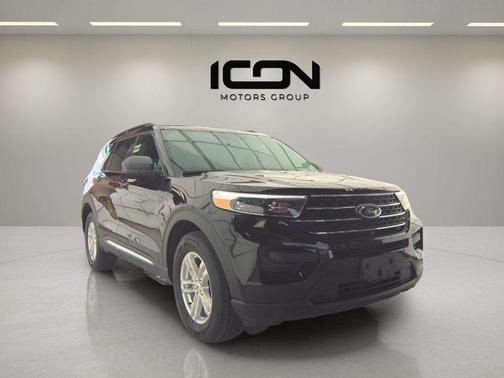 Agate Black Metallic 2023 Ford Explorer XLT