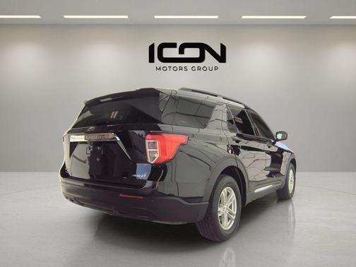 Agate Black Metallic 2023 Ford Explorer XLT
