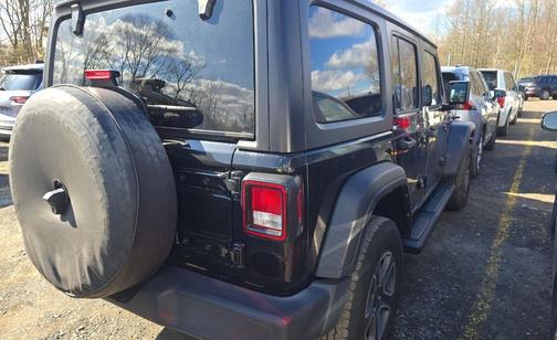 Black Clearcoat 2022 Jeep Wrangler Unlimited Sport