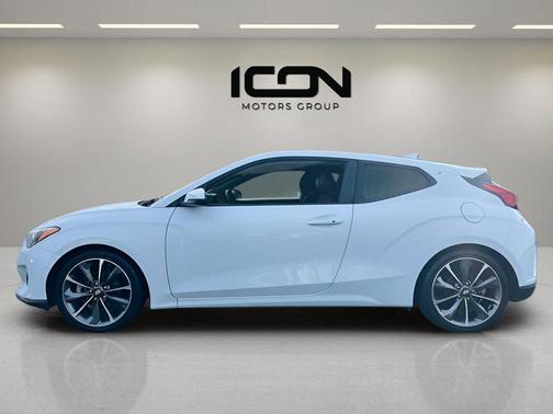 2019 Hyundai Veloster 2