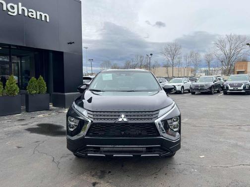 Labrador Black Pearl 2026 Mitsubishi Eclipse Cross SEL