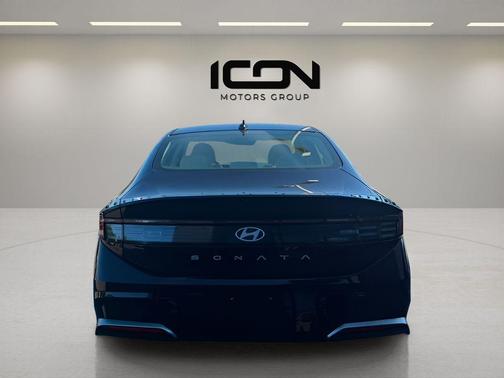 Onyx Black 2024 Hyundai SONATA SEL