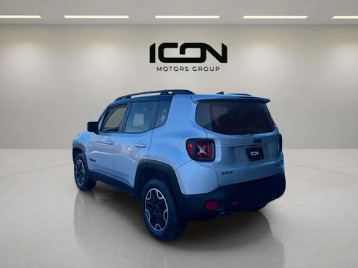 2017 Jeep Renegade Trailhawk