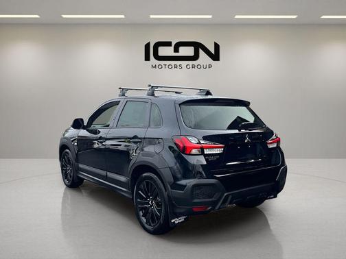 Labrador Black Pearl 2026 Mitsubishi Outlander Sport